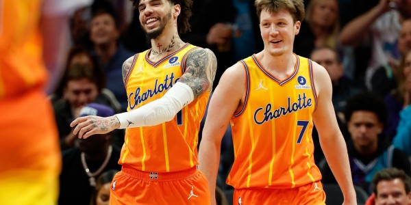 打的就是精锐！黄蜂本季赢过西部前四所有球队：雷霆马刺掘金火箭