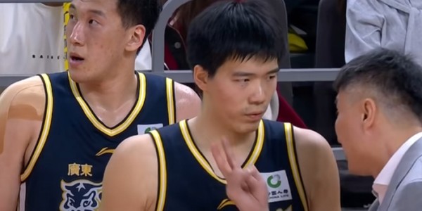 九游游戏中心-焦泊乔会离开广东队吗？CBA名记进行了解答|杜锋|付政浩|广东男篮|沈梓捷|球队_新浪体育_新浪新闻